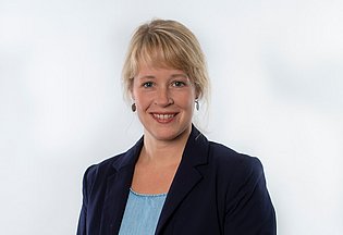 Katharina Henrichs, Fachreferentin